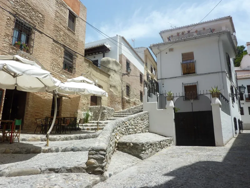 Spanish character — location reference 04
